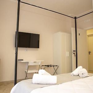 Quinto Apartments